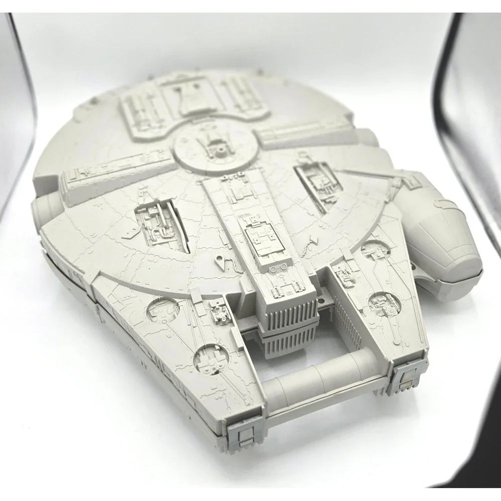1997 Star Wars Power of the Force‎ Millennium Falcon Carrying Case with figures